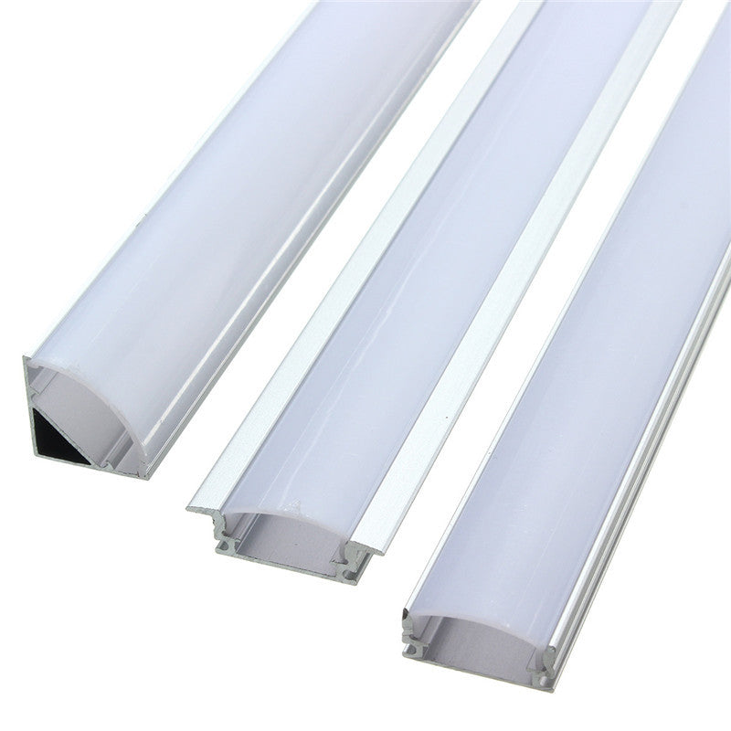 Frosted diffuser cover for LED strip housing