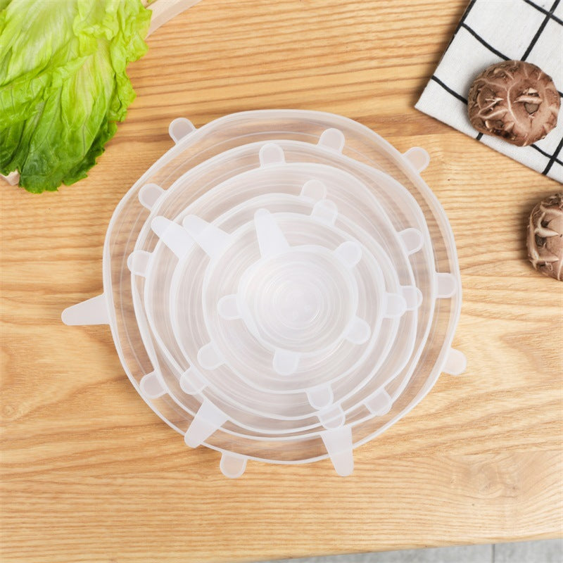 Round silicone stretch lids in blue and pink